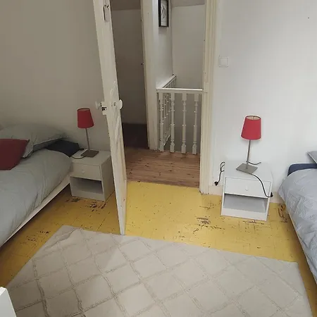 Maison De Famille Nyaraló *